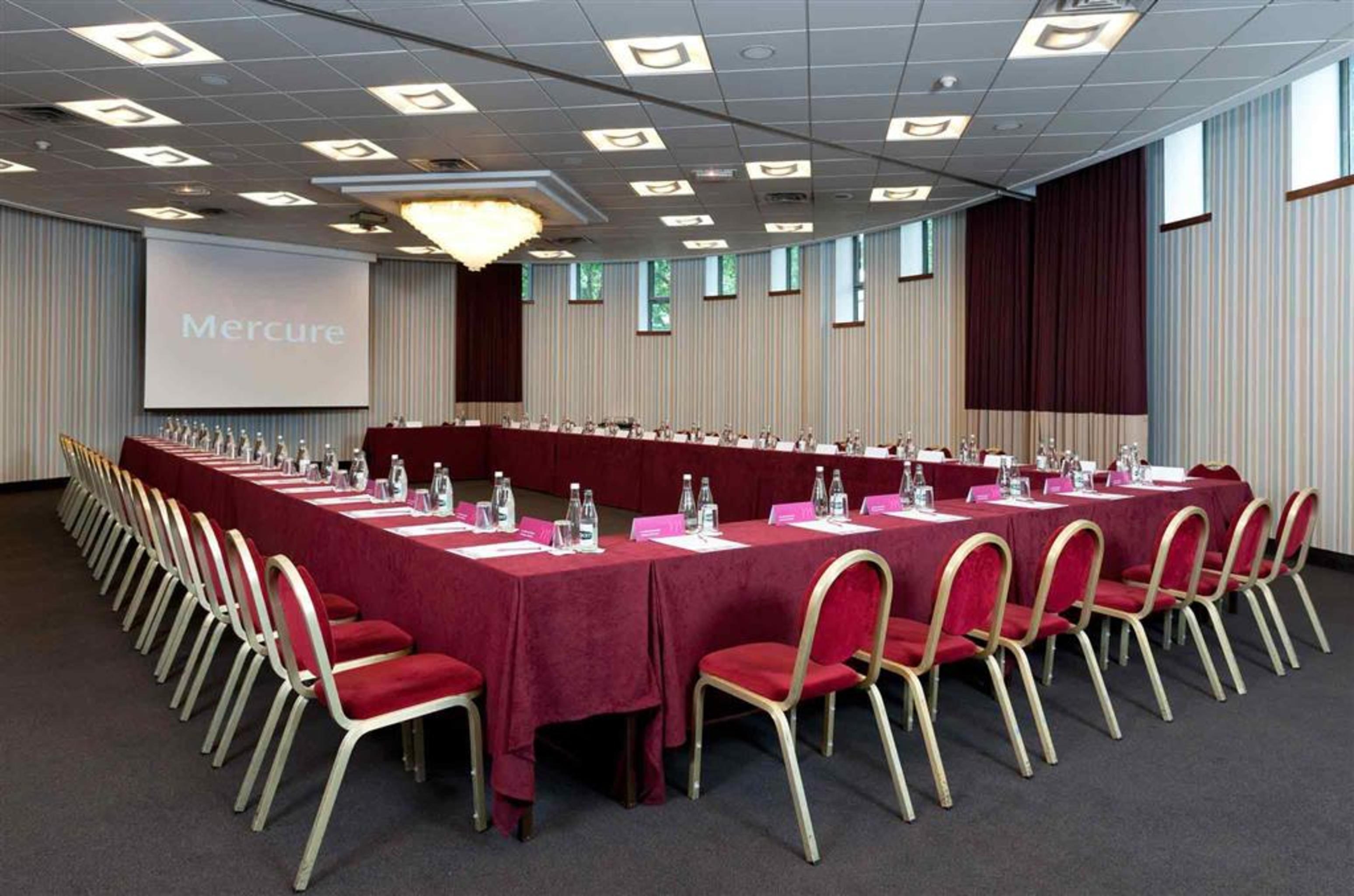 Mercure Paris 19 Philharmonie La Villette Бизнес фото